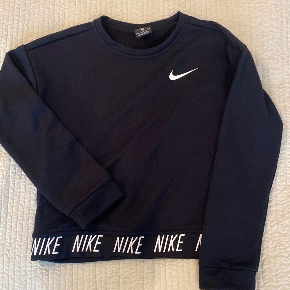 Nike girls Dri-fit cropped sweater shirt, black, M